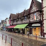 Maison Paisible Avec Jardin A