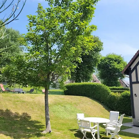 Ferienhaus Maison Paisible Avec Jardin A *